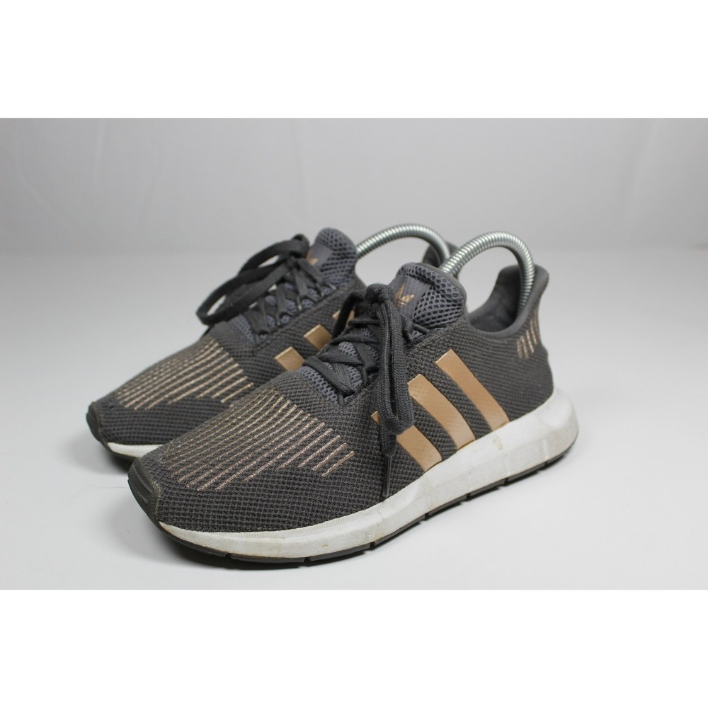 Adidas Swift Run J CQ2598 Boys 6 Running Shoes Gray Five/Copper Metallic Sneaker